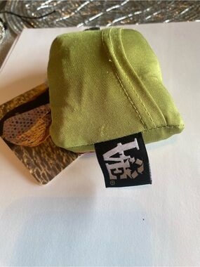 Lifepack Olive Green Travel Pouch